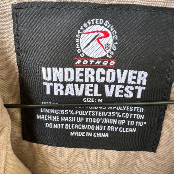ROTHCO UNDERCOVER TRAVEL VEST TAN KHAKI SIZE MEDIUM NWT 9 POCKETS - Picture 3 of 8